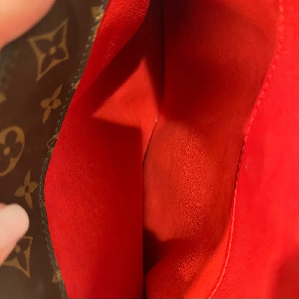 LOUIS VUITTON PALLAS MONOGRAM MM TOP HANDLE BAG